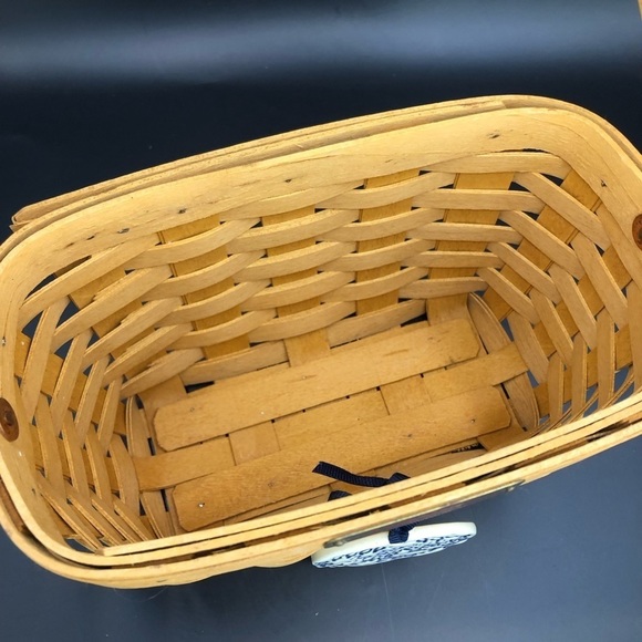 SOLD Longaberger 1999 Dresden Tour basket II Signed With Ceramic Tie-on Carol C. - Picture 4 of 8